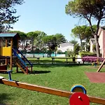 Great Flat In A With Garden Daire Bibione